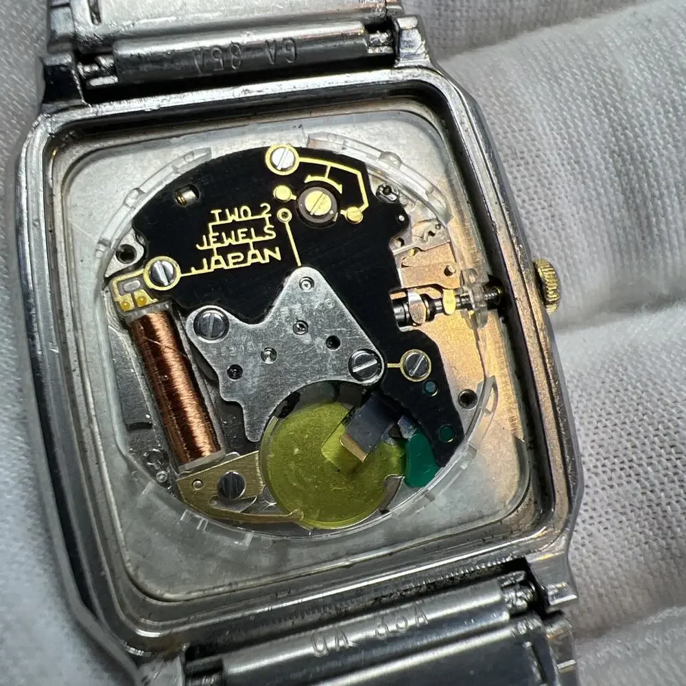 Vintage Seiko Men's Tank Watch 7431-5010 Two Tone Band 2 Jewels TESTED - READ